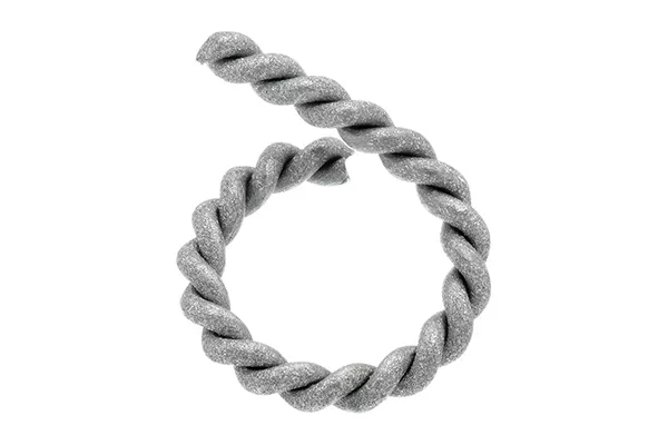 Marqueur de site de biopsie sur fond blanc